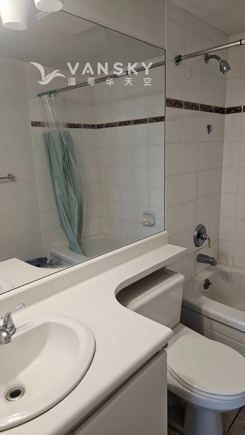 260608232532_M Bathroom.jpg